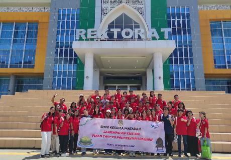 Fiel Trip Kelas 7 Bilingual